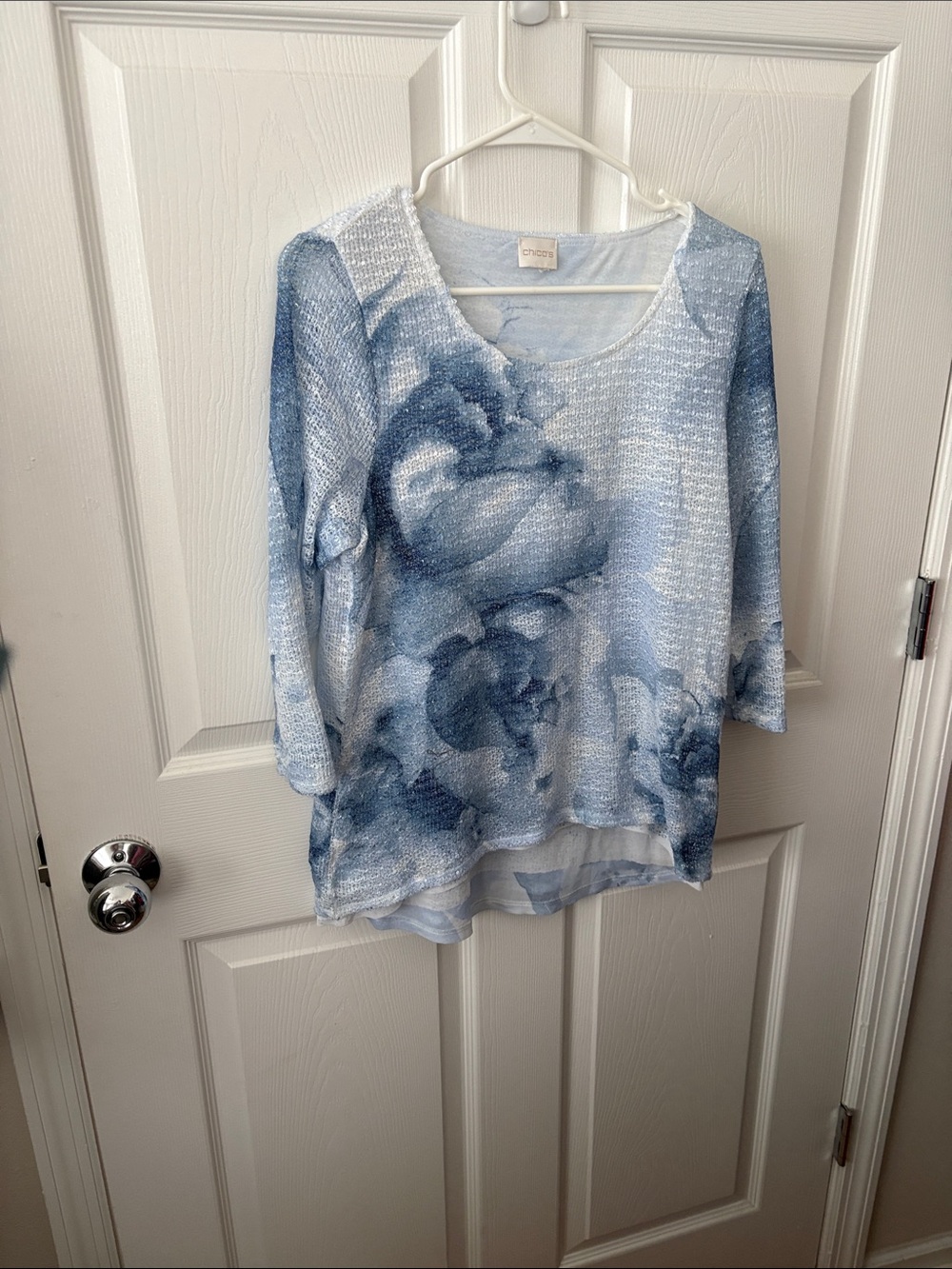 Chico's Blue Floral Long Sleeve Scoop Neck Top
